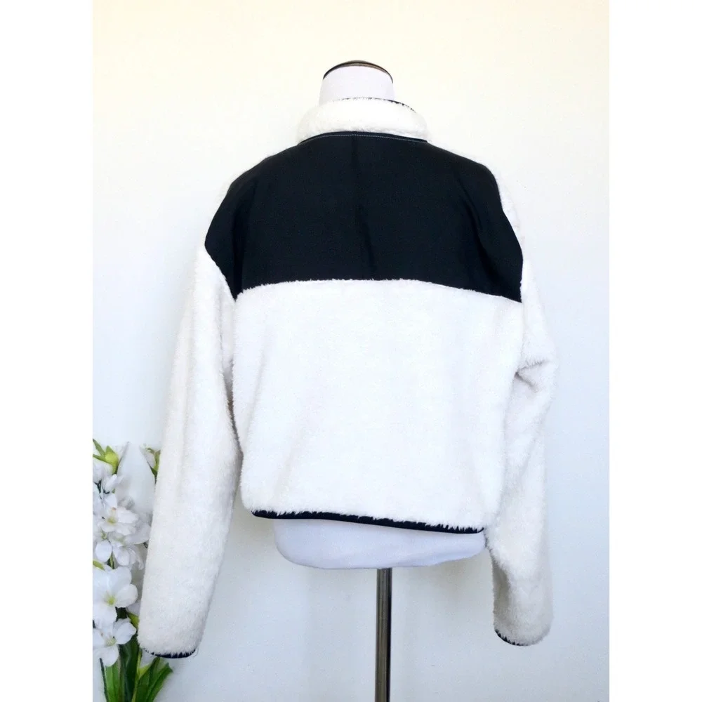 NEW! Nike Sportswear Quarter Zip Crop Sherpa Plush Fleece Shirt Ivory Black SZ M